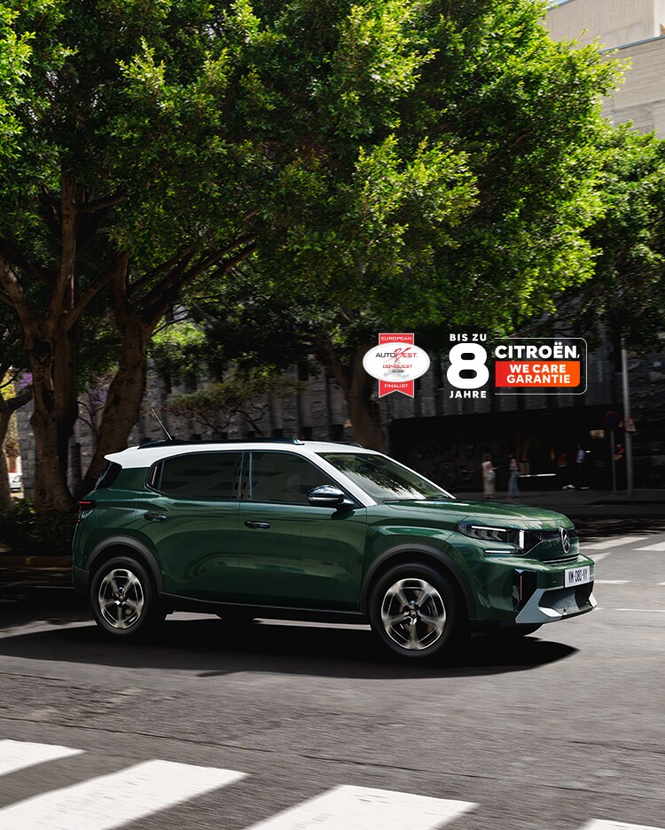 Der neue C3 Aircross fährt durch eine Stadt